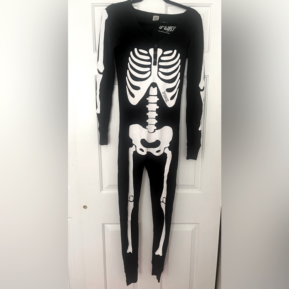 RARE WILDFOX FIRST OF THE KIND ONESIE SZ XS